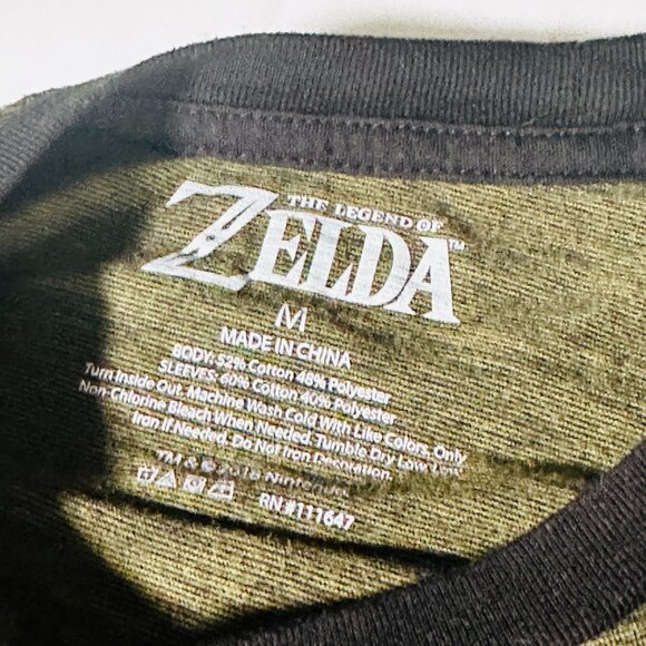 The Legend of Zelda - Triforce Long Sleeve T-Shirt - Size Medium - Nintendo - Picture 3 of 7